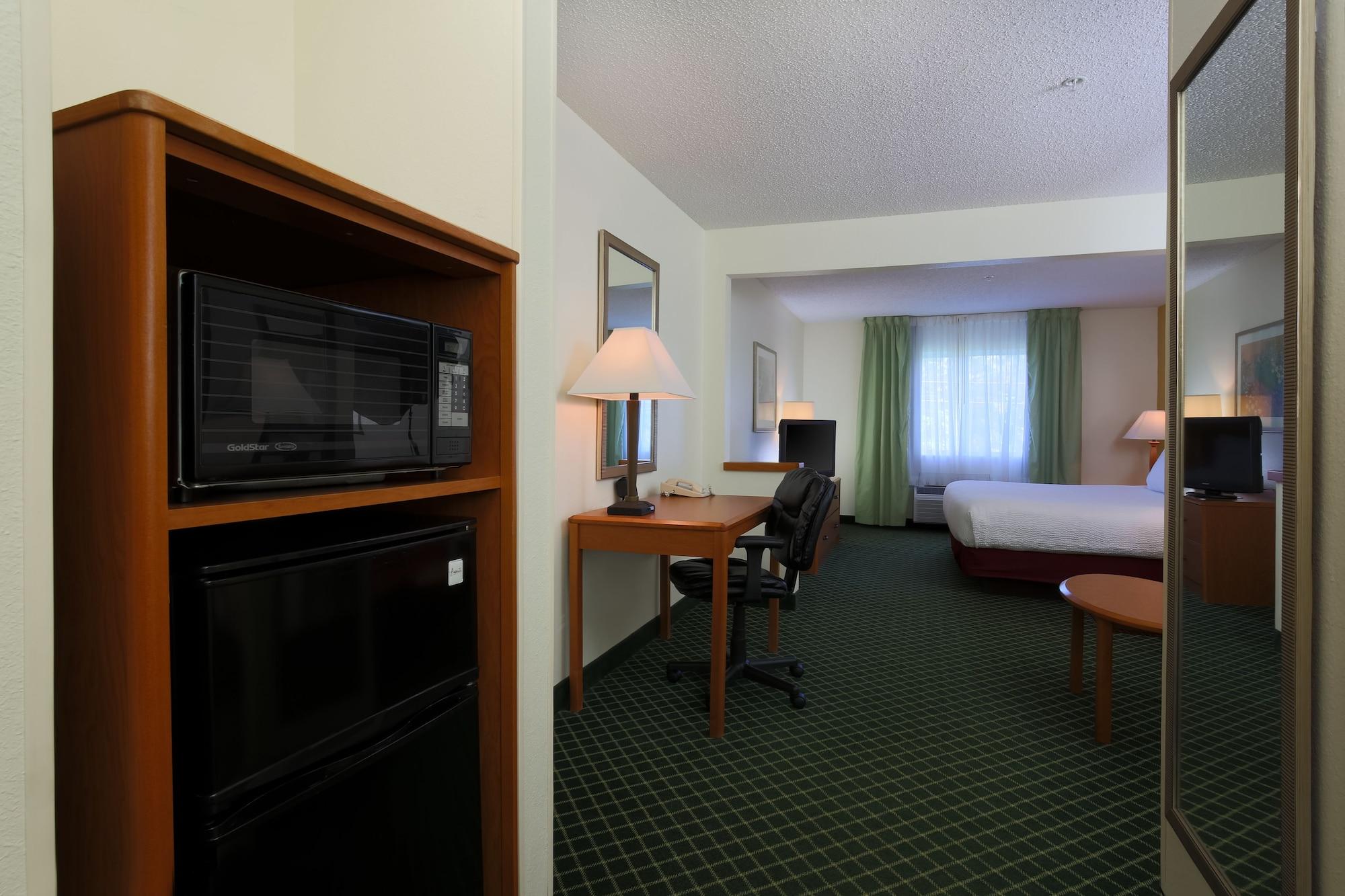 Comfort Inn & Suites Zanesville Exterior photo
